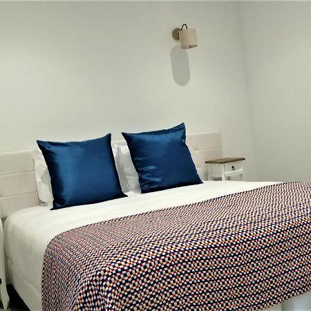 Raiz Alentejana Bed & Breakfast เรเกงกุส ดิ มอนซารัซ ภายนอก รูปภาพ