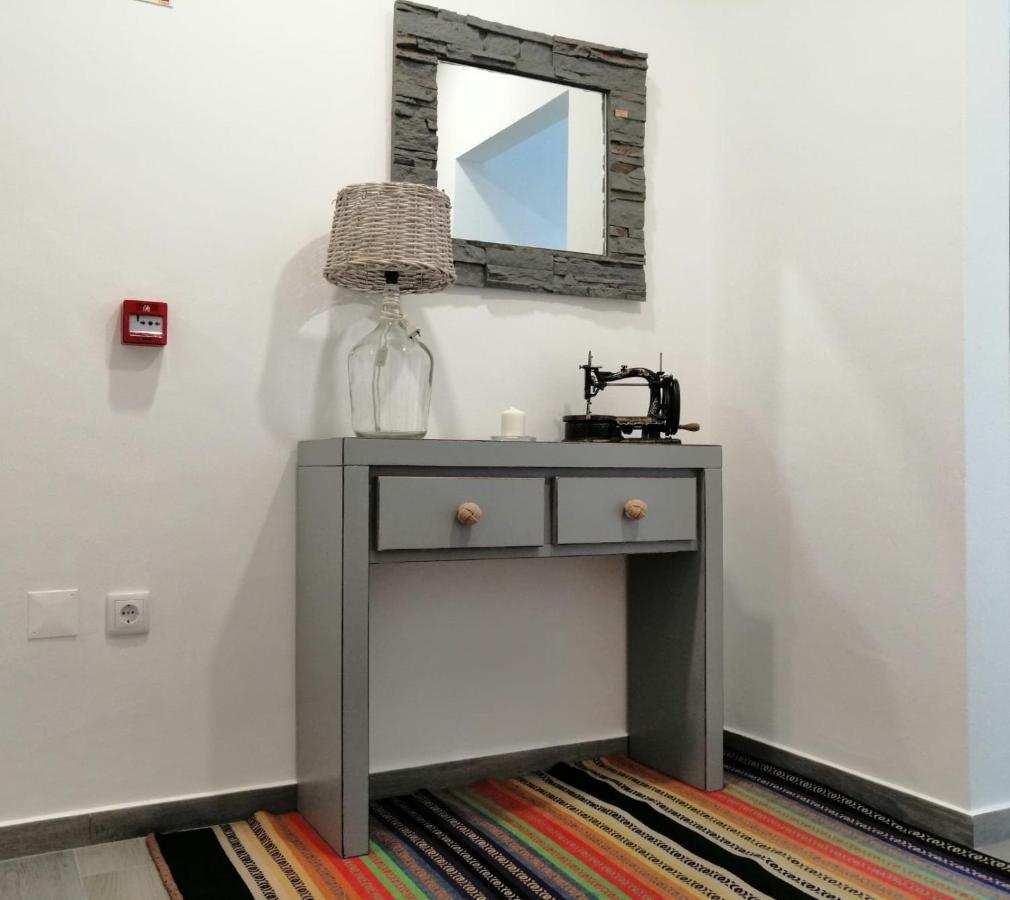 Raiz Alentejana Bed & Breakfast เรเกงกุส ดิ มอนซารัซ ภายนอก รูปภาพ